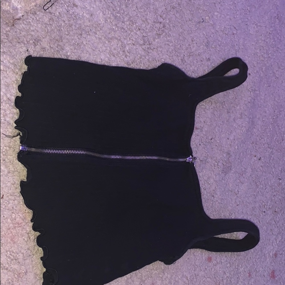 Black zip up crop top
